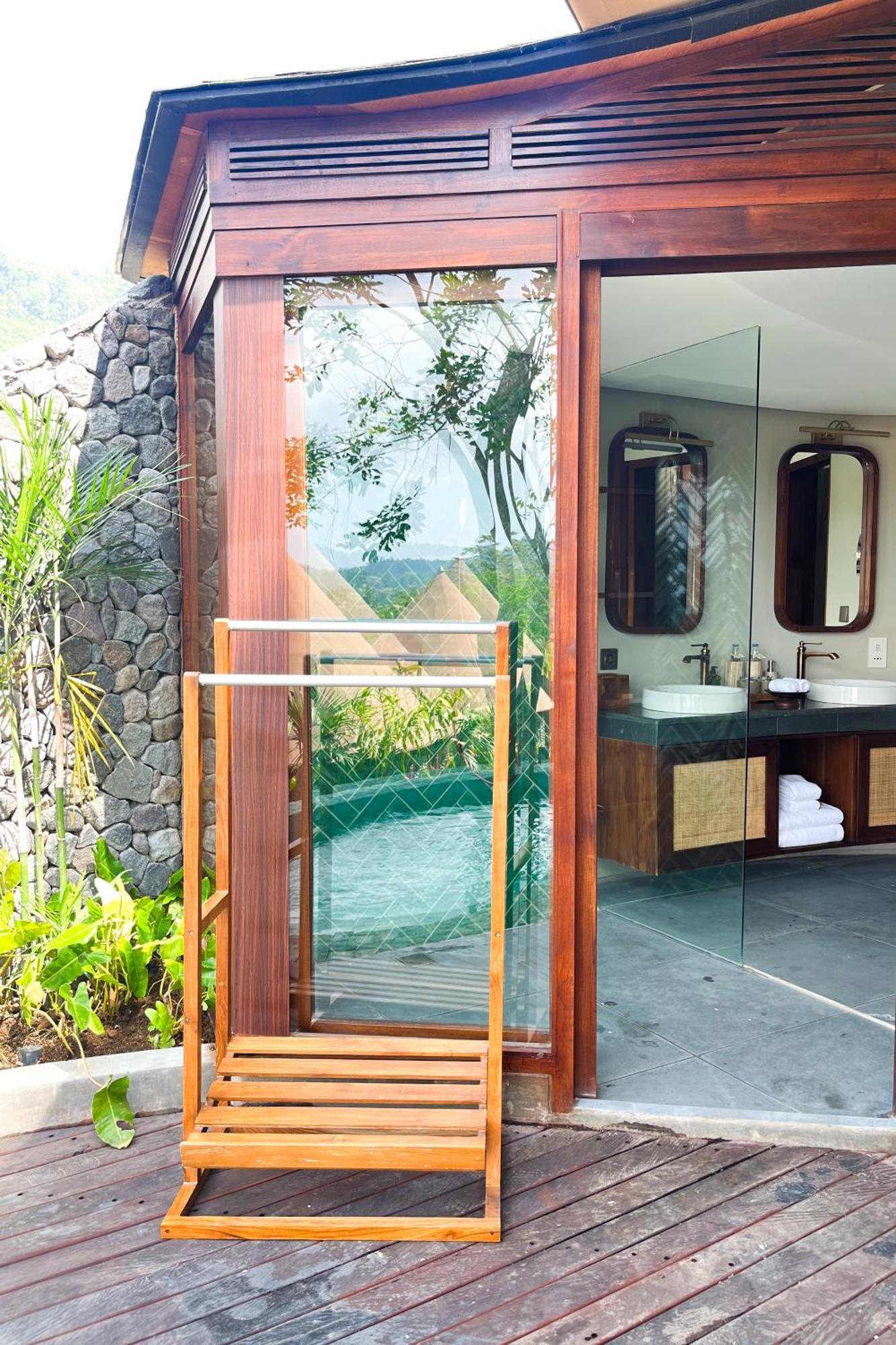 와파 디 우메 시데멘 외부 사진 Bathroom at the Four Seasons Resort