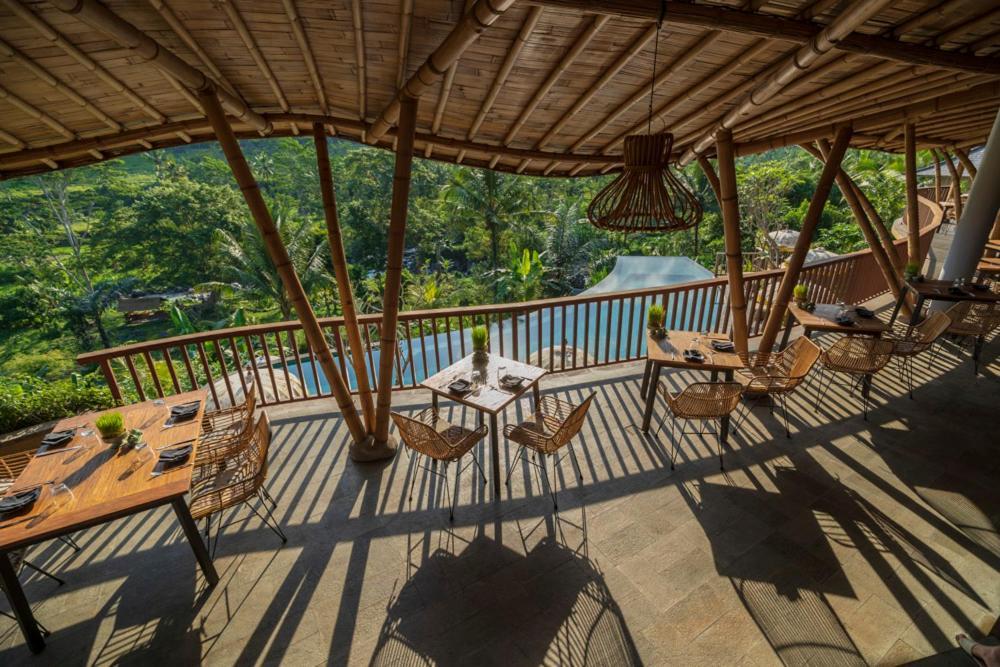 와파 디 우메 시데멘 외부 사진 The restaurant at the resort