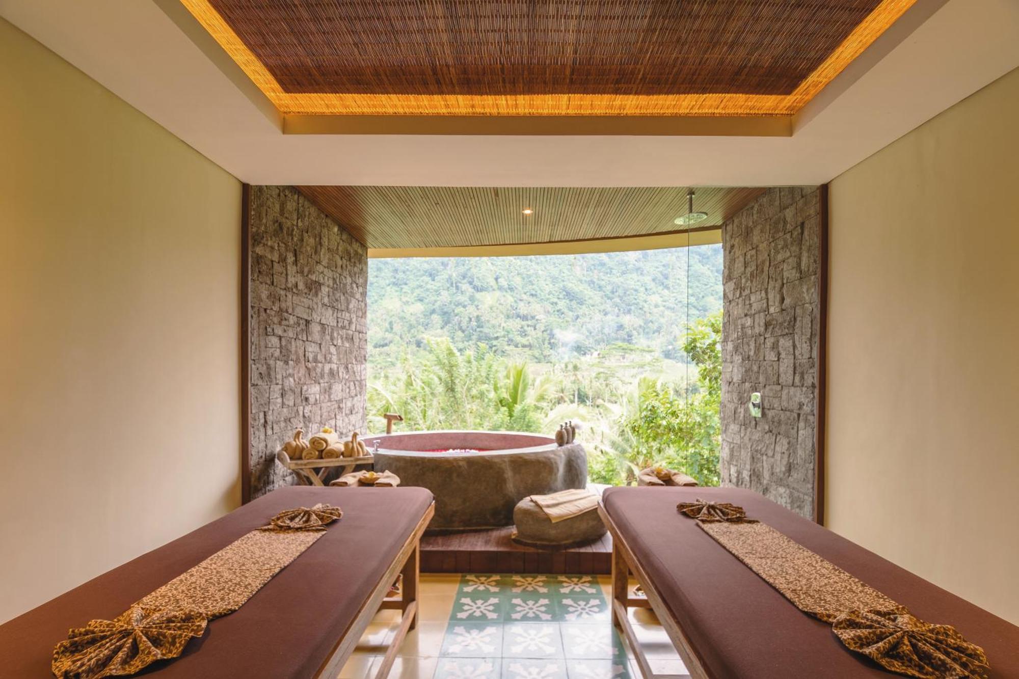 와파 디 우메 시데멘 외부 사진 Spa at The Valley of the Winds